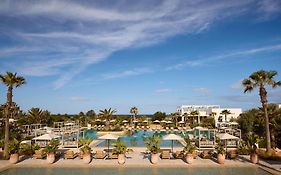 Hotel Sofitel Thalassa Sea & Spa  5*